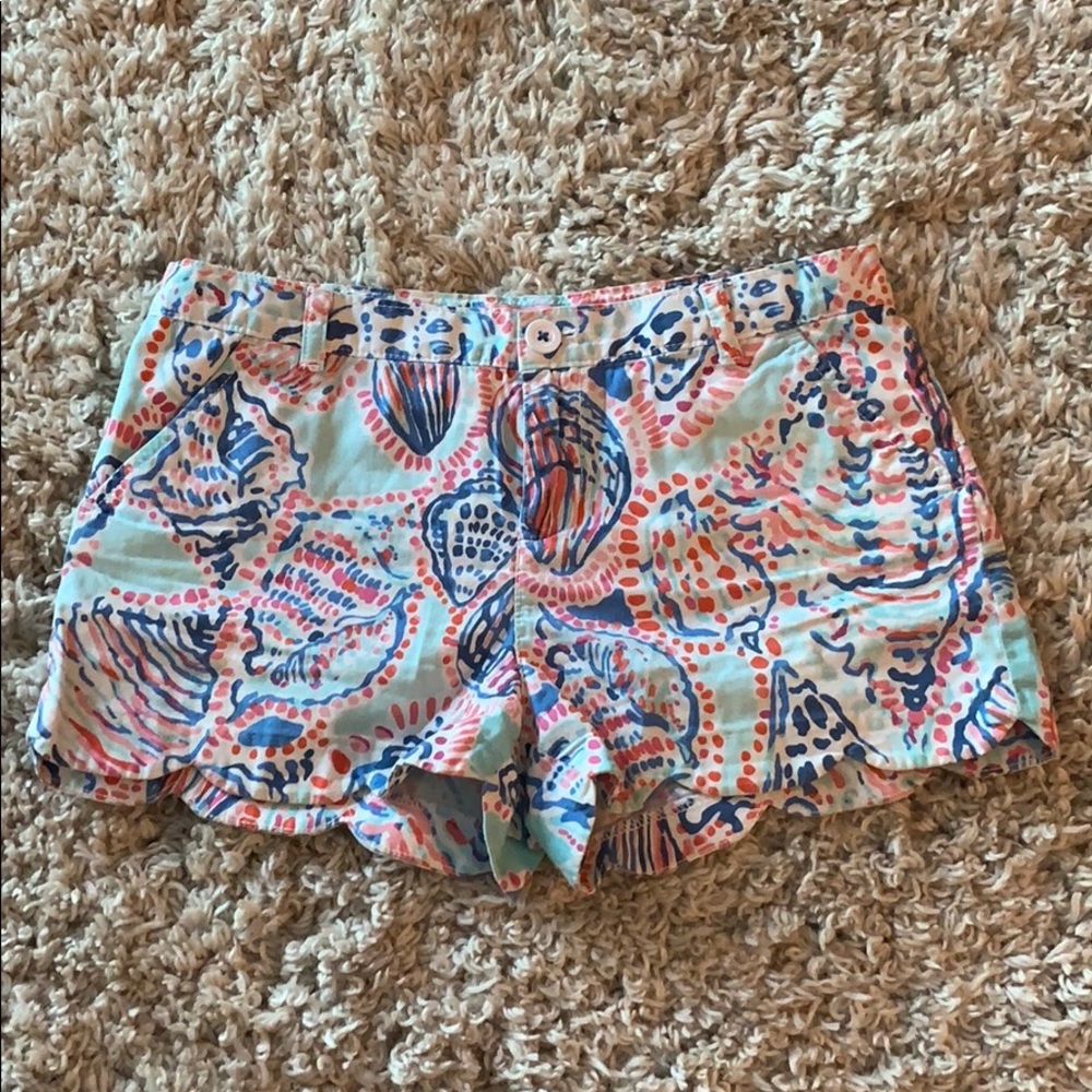Lilly Pulitzer scallop shorts